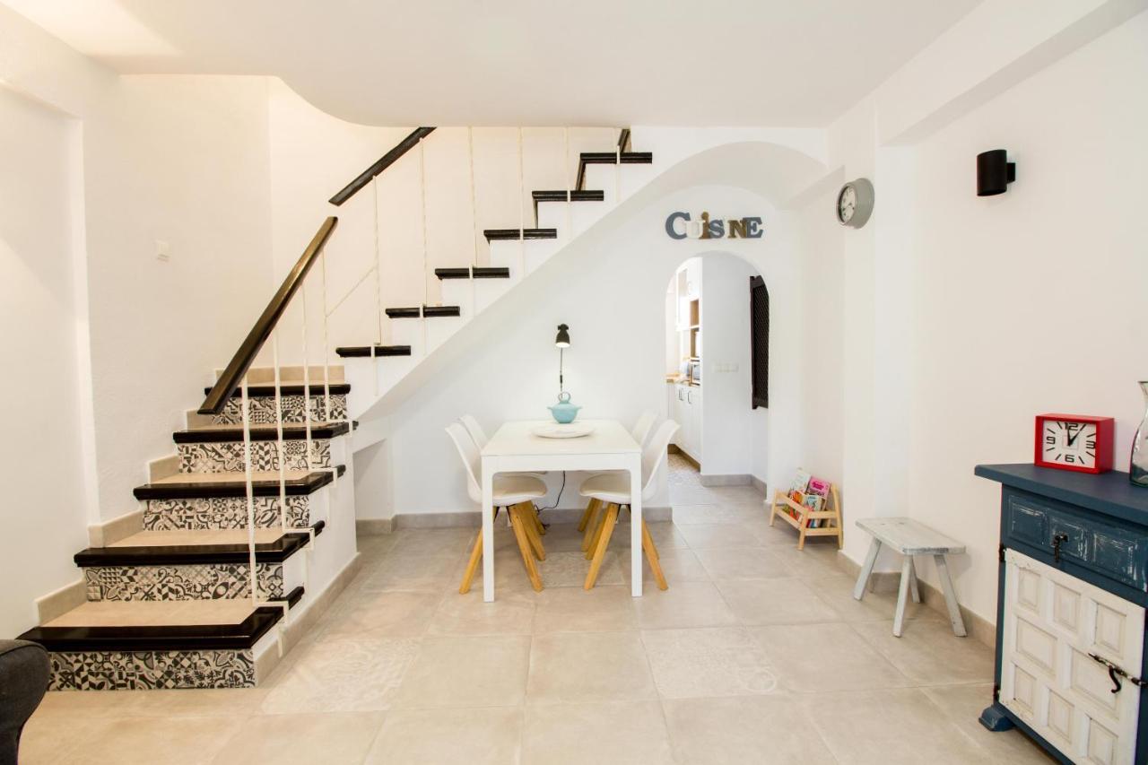 Perfectly Located Beachside Apartment In Elviria Марбелья Екстер'єр фото